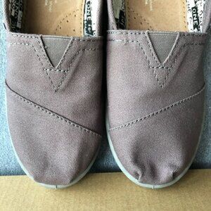 Toms ~ Classic Ash Canvas ~ Size 3 Youth ~ Like New